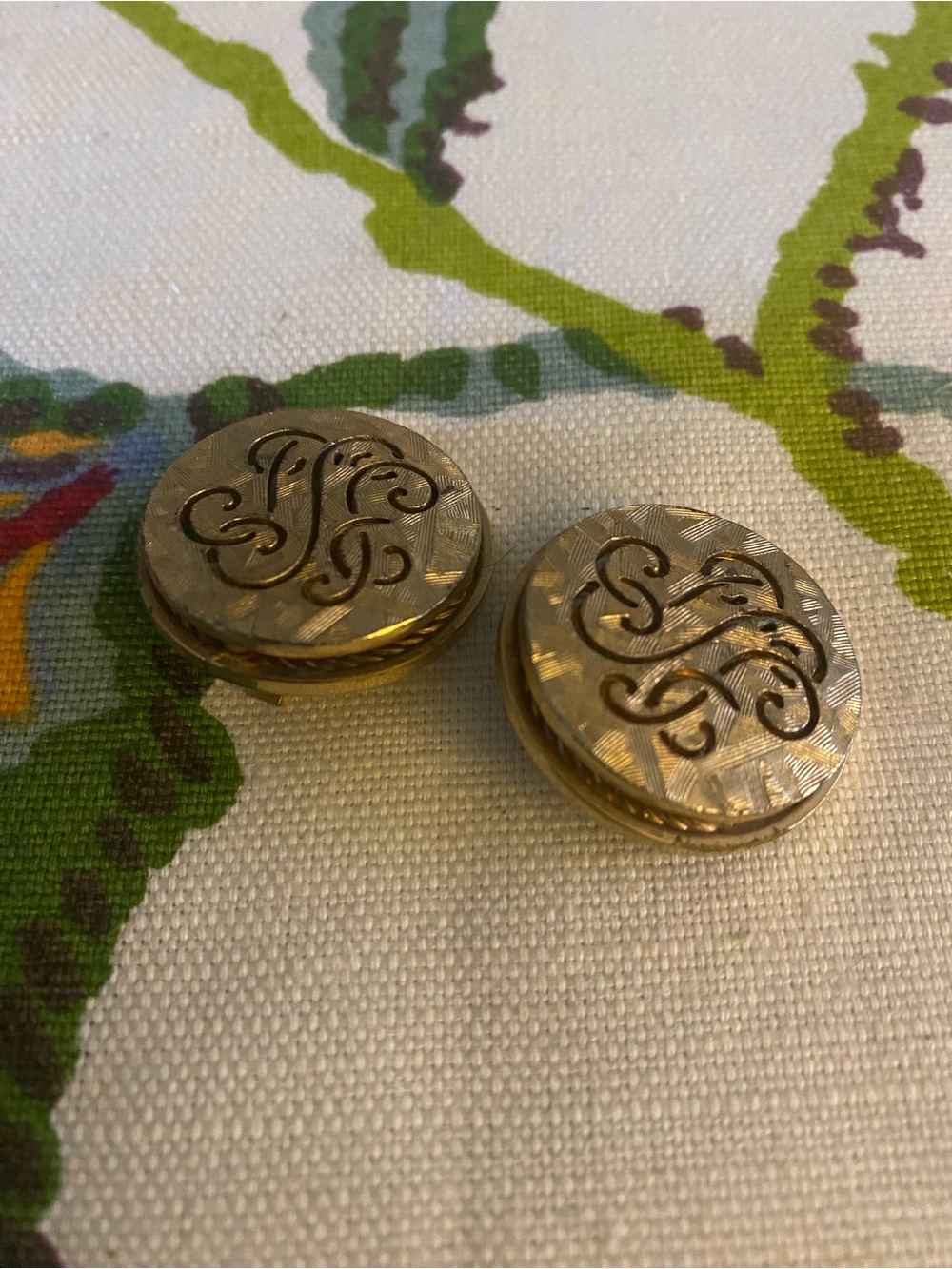 (BB4) Vintage 1960’s Fold Filled Monogramed Clip On Earrings
